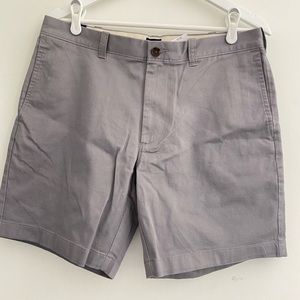 NWT J.Crew Mens 7” Gray Shorts Size 33